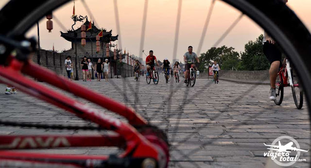 Bicicletas de alquiler en la muralla de Xi'an