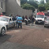 Tentativa de assalto termina com dois mortos, dois feridos e um preso, e moradores aplaudem ação da PM