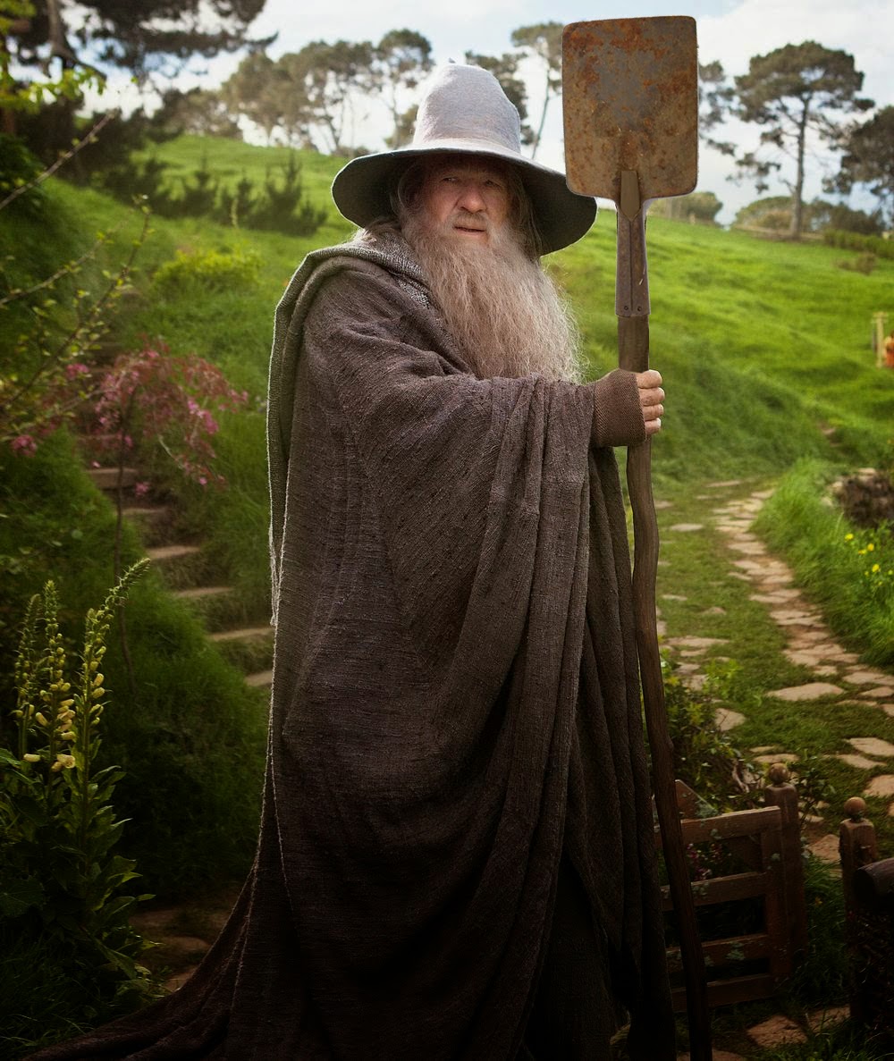 gandalf%2Bshovelmancer.jpg