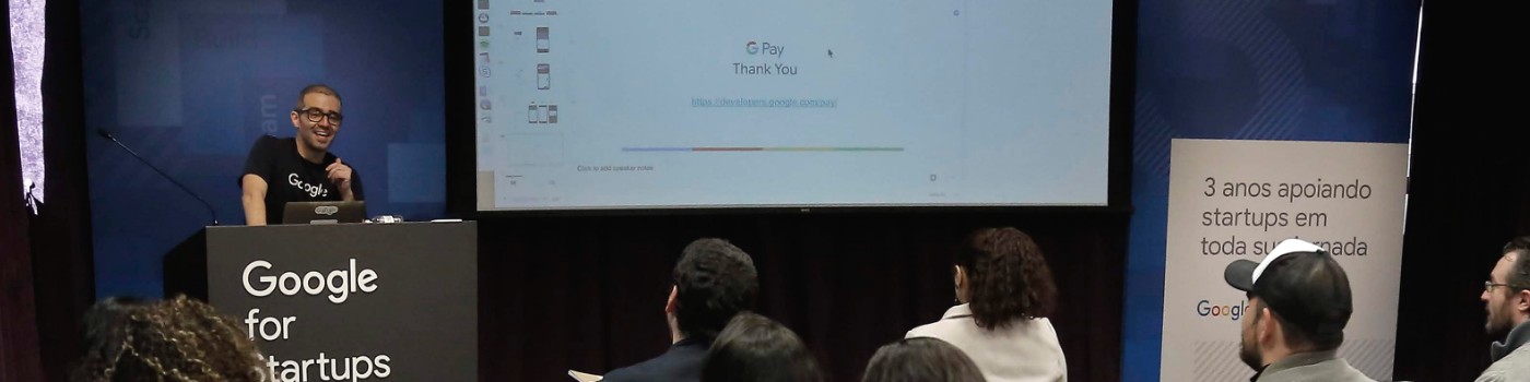 Felipe Cunha, Head de Parcerias Google Pay  em reunião