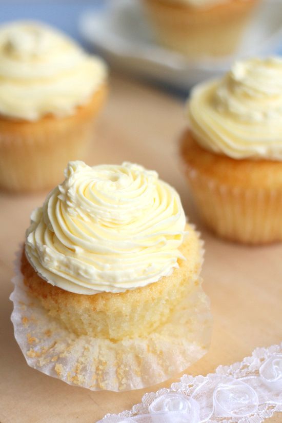 Magnolia's Vanilla Cupcake Smart Cooking