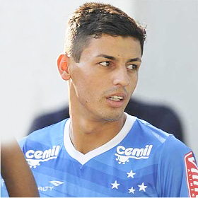 Marciel pode ser opção no Corinthians após desmanche; Cruzeiro diz que não foi procurado