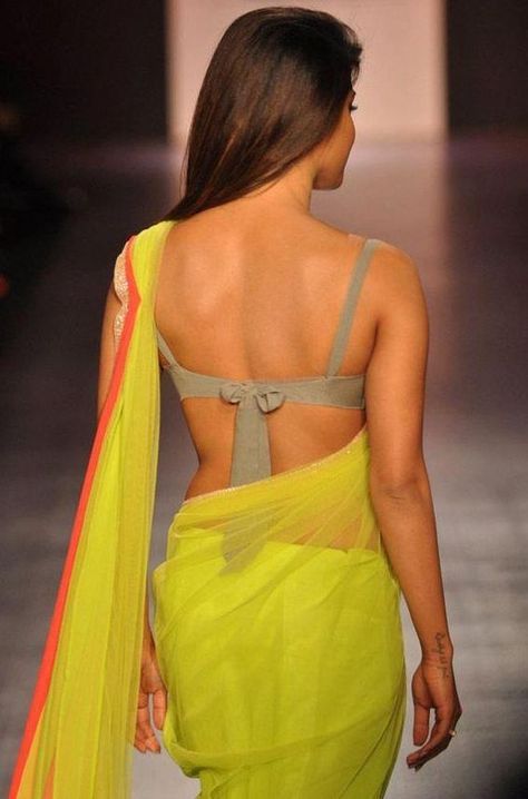150+ Priyanka Chopra New Photos, HD Wallpapers, Latest Images and