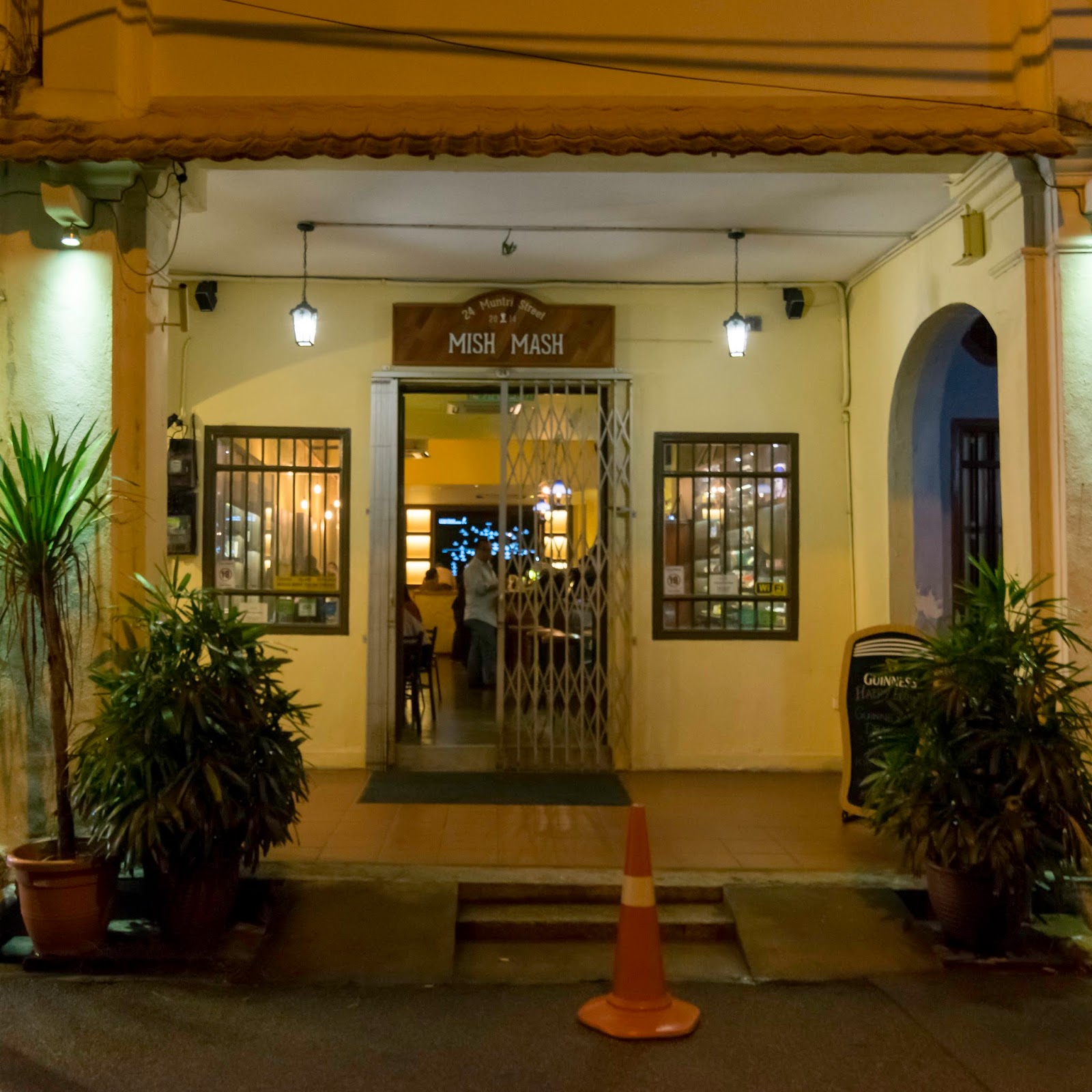 Mish Mash Swig & Smoke Muntri Street, Penang Crisp of Life