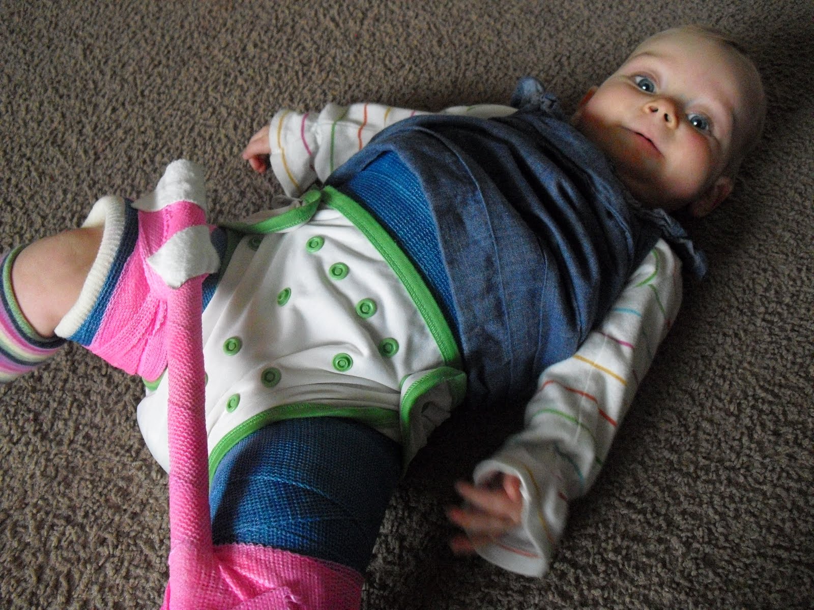 Vigues' House of Happiness SPICA cast diaper tutorial