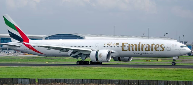 Terminal Emirates Bandara Soekarno Hatta Pesawat Emirates di Terminal 3 Bandara Soekarno Hatta