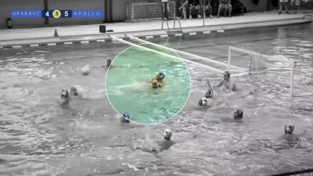 Πολίστες πλακώθηκαν στη πισίνα του Ποσειδωνίου! Στο νοσοκομείο με αμνησία ο αρχηγός του Ηρακλή (ΒΙΝΤΕΟ)