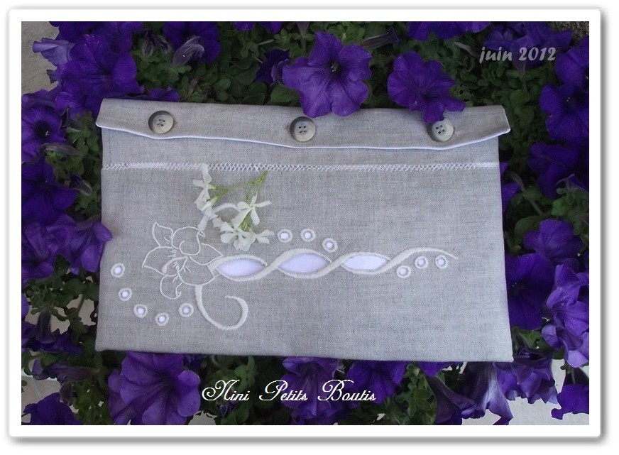 Nini Petits Boutis Broderie Richelieu