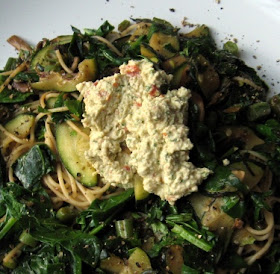spinach and angel hair with raw cashew cheese
