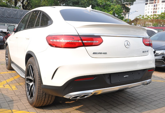 Đuôi xe Mercedes AMG GLE 43 4MATIC Coupe Đuôi xe Mercedes AMG GLE 43 4MATIC Coupe thiết kế thể thao