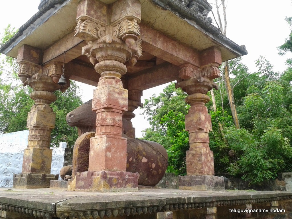 Nandi at Nageswara Temple, chebrol