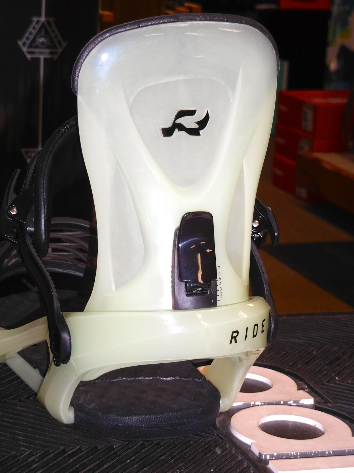 Alpine Ski Shop Daily Drops Ride KX Binding for 2016"glow in the dark"