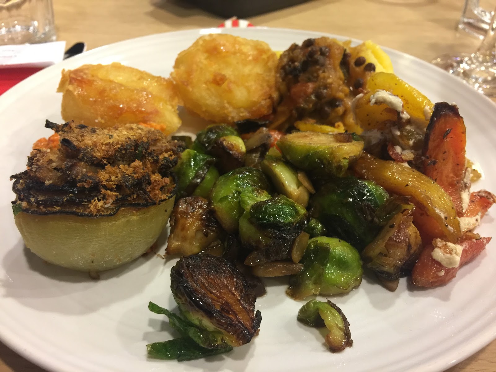 The Vegan Nigerian John Lewis Christmas Event 2017 [Video]