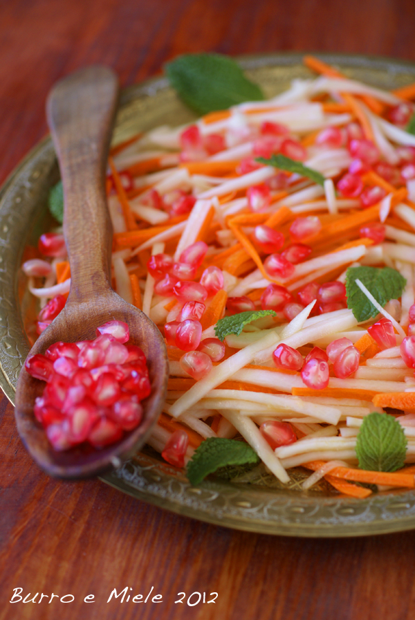 Burro e Miele: Insalata multicolore di rape, carote e melograno