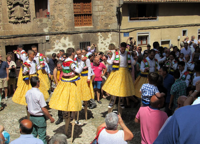 Danzadores-de-Anguiano Fiesta de los Danzadores de Anguiano. La Rioja
