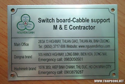 bảng hiệu inox ăn mòn