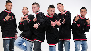 Los Wachiturros Foto de Los Wachiturros posando parados