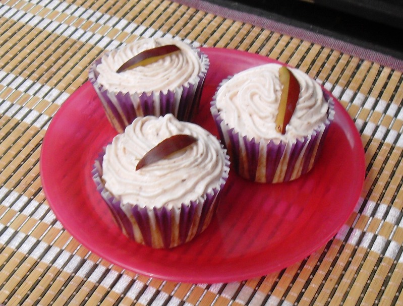 Sanna´s Hexenküche: Pflaumen Cupcakes