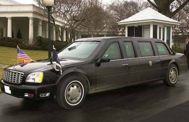 Cadillac DTS Limousine