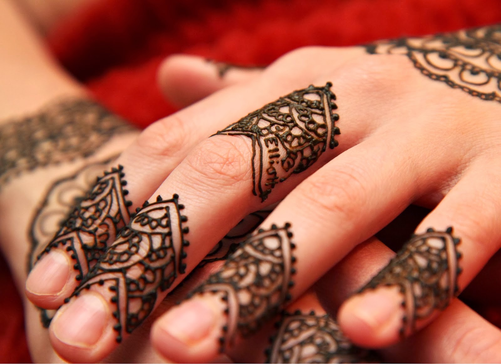 Bridal Mehndi Designs: Best Simple Henna Designs for Fingers Wallpapers