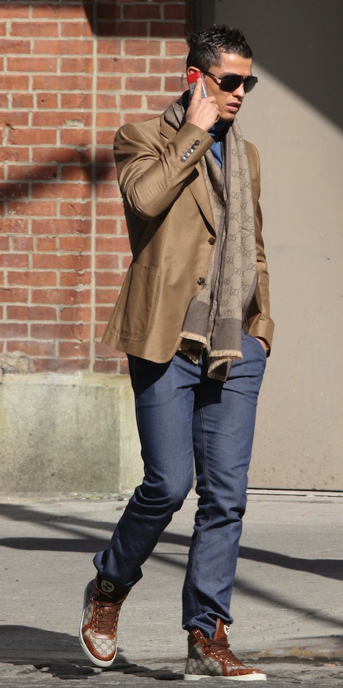 Cristiano-Ronaldo-Gucci-blazer-jacket-Spring-2011-scarf-sneakers-1.jpg