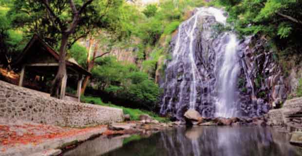 Why You Must Go to Samosir - Lake Toba Indonesia? Samosir - Lake Toba Indonesia
