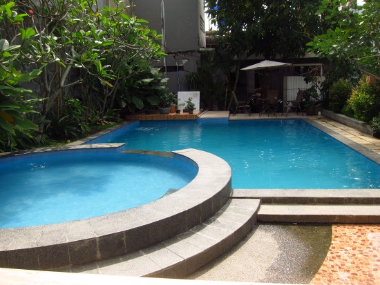 Contoh Kolam Renang Minimalis Belakang Rumah Contoh Kolam Renang Minimalis Belakang Rumah