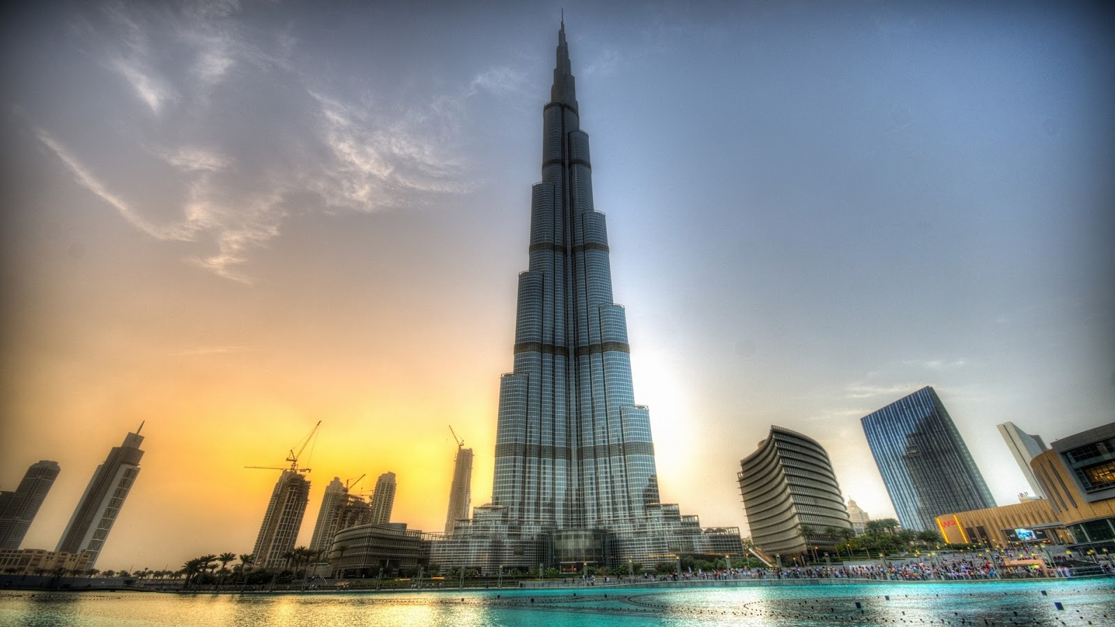 mother nature Burj Khalifa, Dubai, UAE