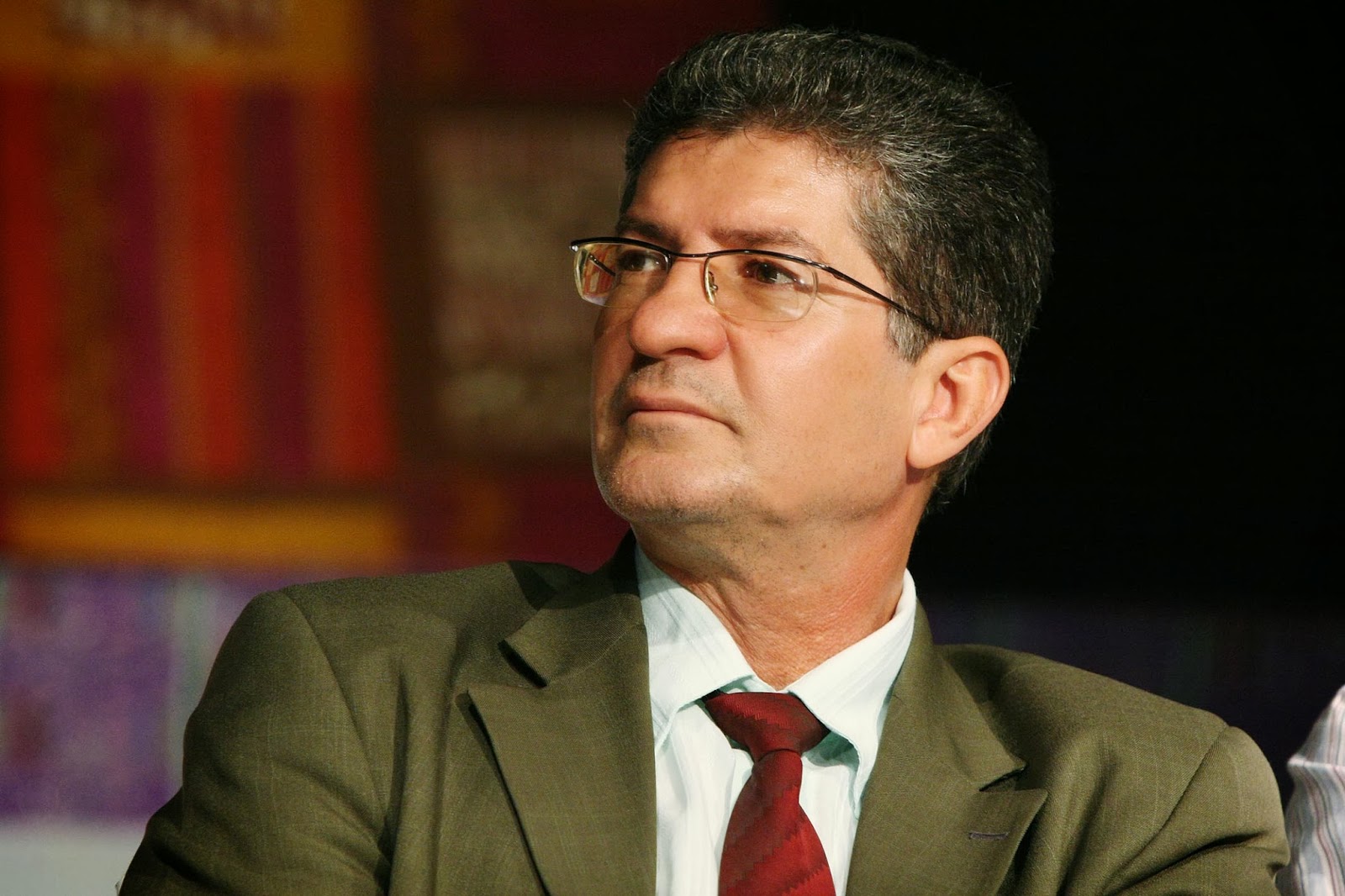 Resultado de imagem para carlos brasileiro