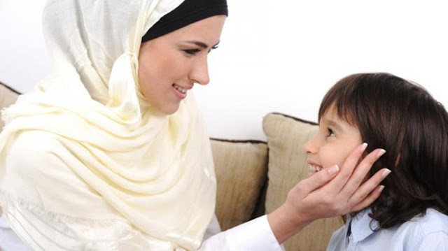 ORANG TUA : Inilah 4 Manfaat Menjadi Pendengar yang Baik Bagi Anak