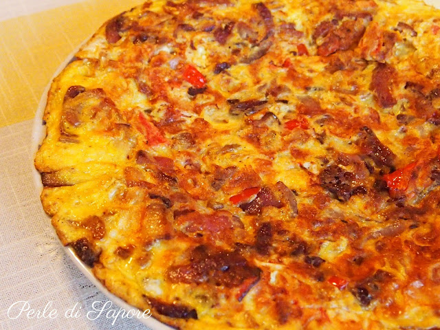 frittata di cipolle e pomodorini