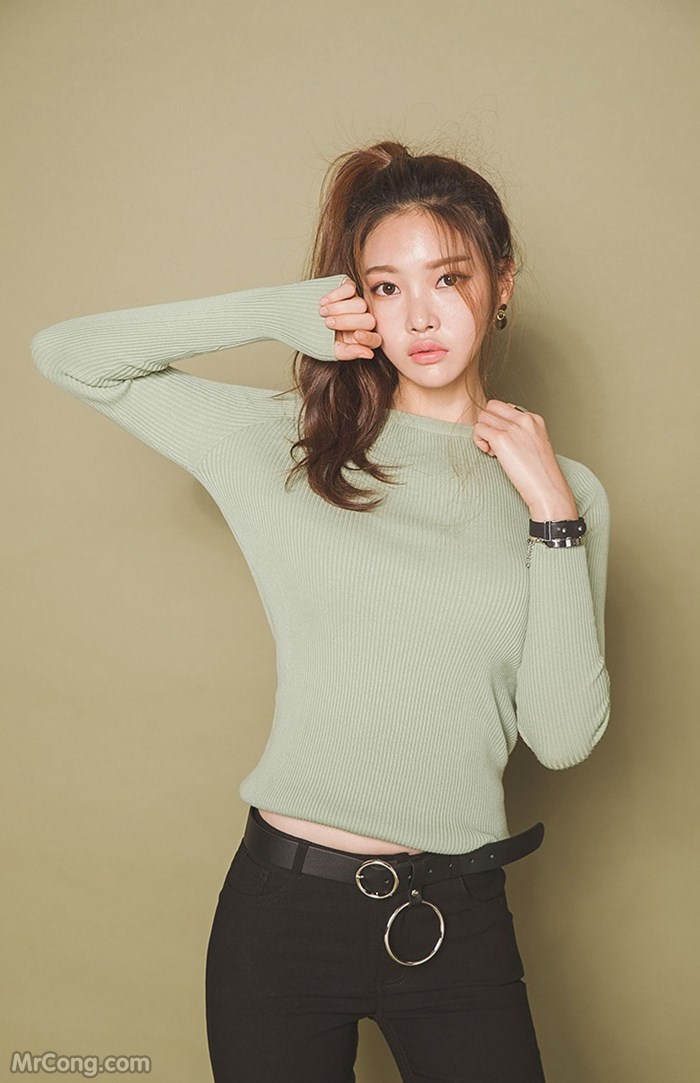 Beautiful Park Jung Yoon in the October 2016 fashion photo shoot (723 photos) photo 36-9