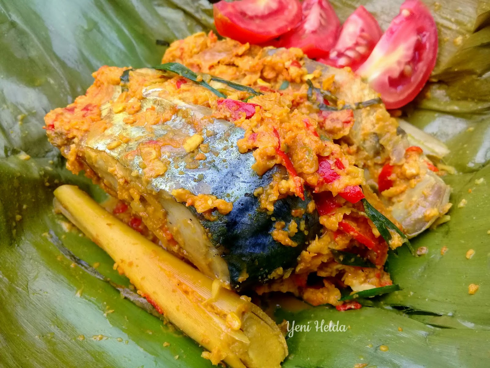Resep ikan pepes tongkol sedap dan gurih Yeni Resep ikan pepes tongkol sedap dan gurih Yeni