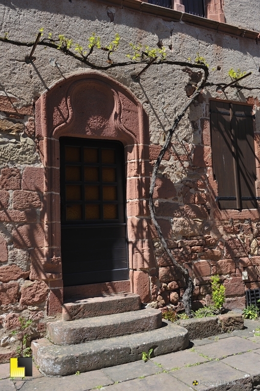 porte ornée collonges la rouge photo pascal blachier