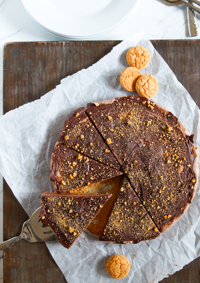 Chocolate Amaretti Ice Cream Pie ... one of our favorite recipes!  ♥ Bake at 350