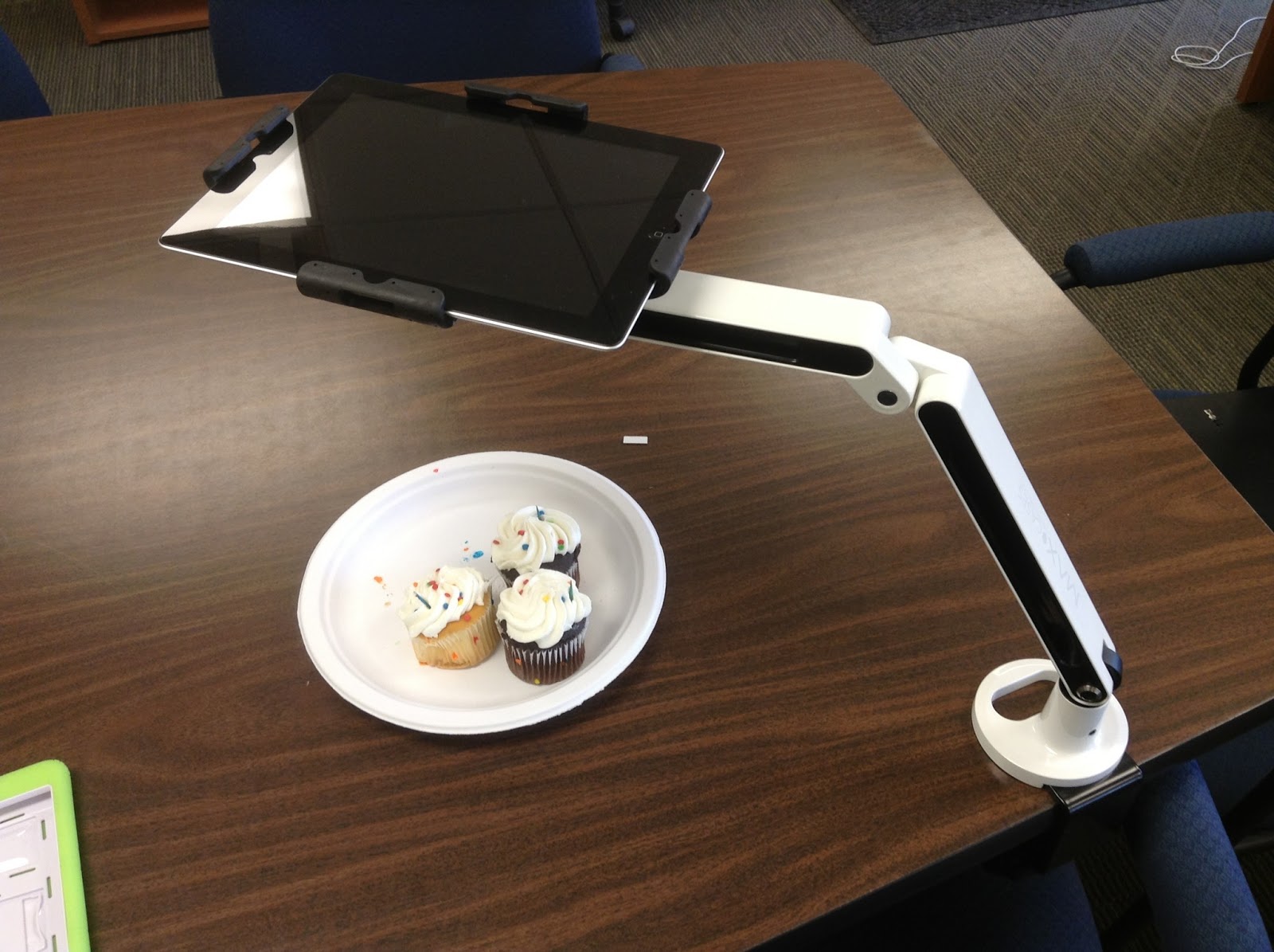 iPads in CPS Use your iPad as a document camera