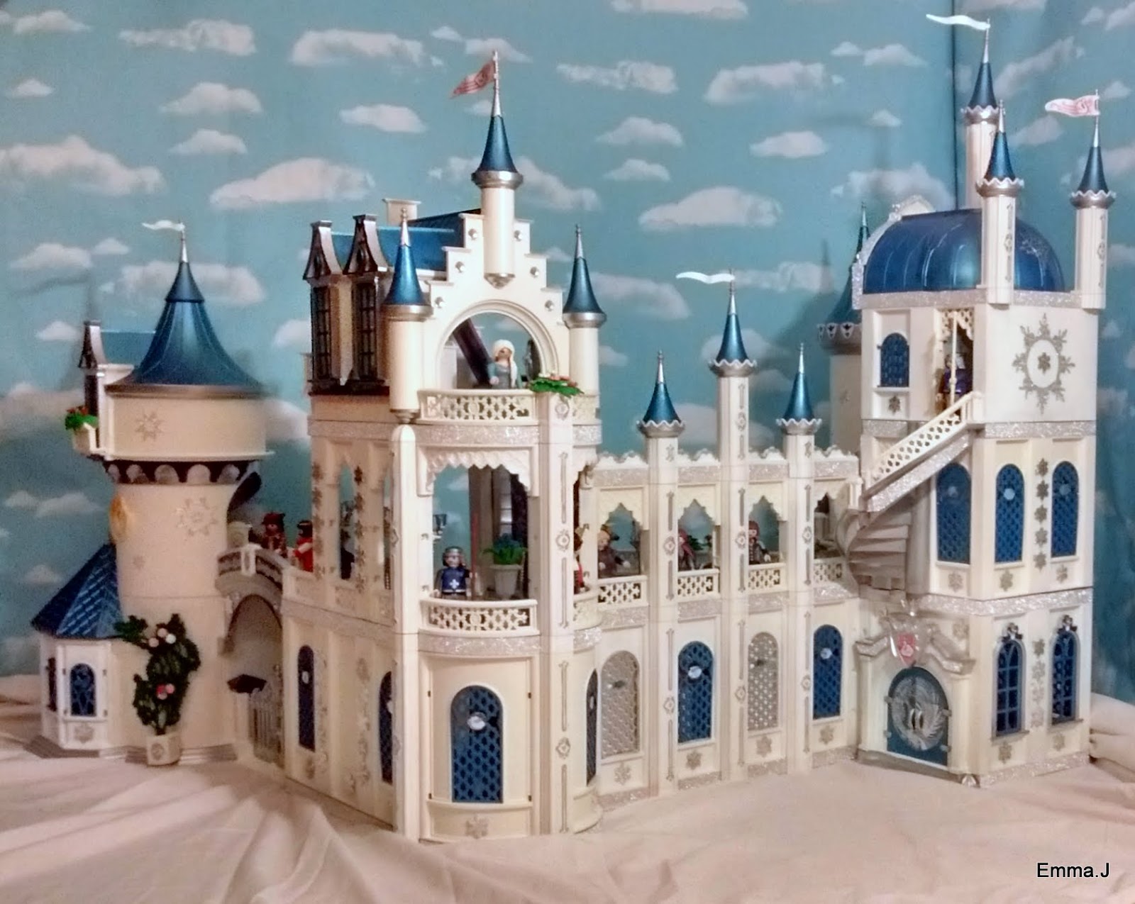Grand Frozen Palace Emma.J's Playmobil