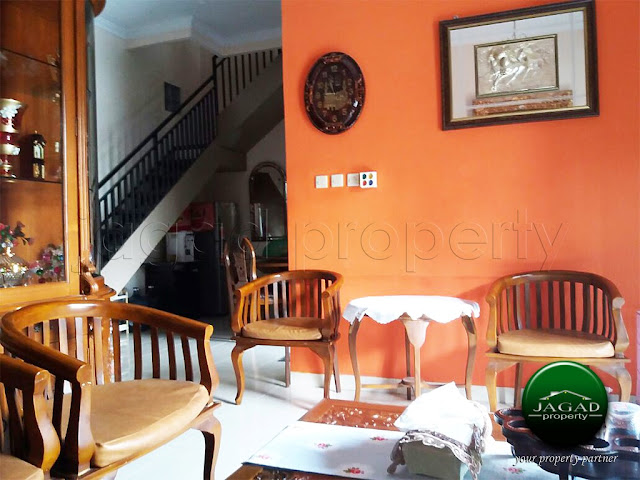 Rumah Mewah beserta Tanah Pekarangan di Jalan Magelang Rumah Mewah beserta Tanah Pekarangan di Jalan Magelang