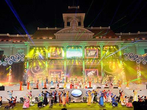 Festival-Nha-Trang-KhanhHoa-2015.jpg