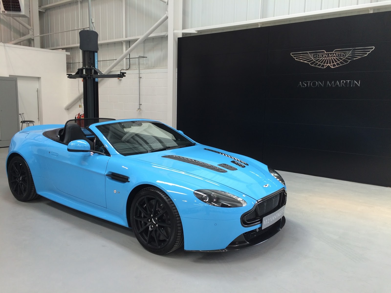 Dream Car Spotter Aston Martin Service Centre Wilmslow Opening 300515