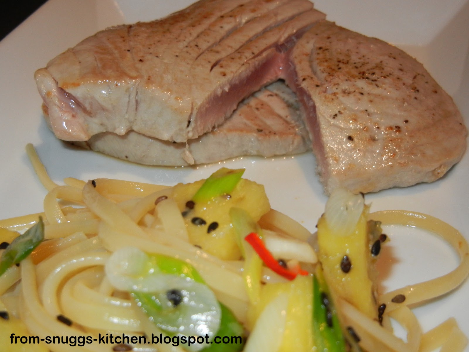Gebratener Thunfisch mit Ananas - From-Snuggs-Kitchen