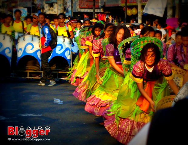 Dagupan City Bangus Festival 2012 Gilon Gilon ed Dalan Street Dancing