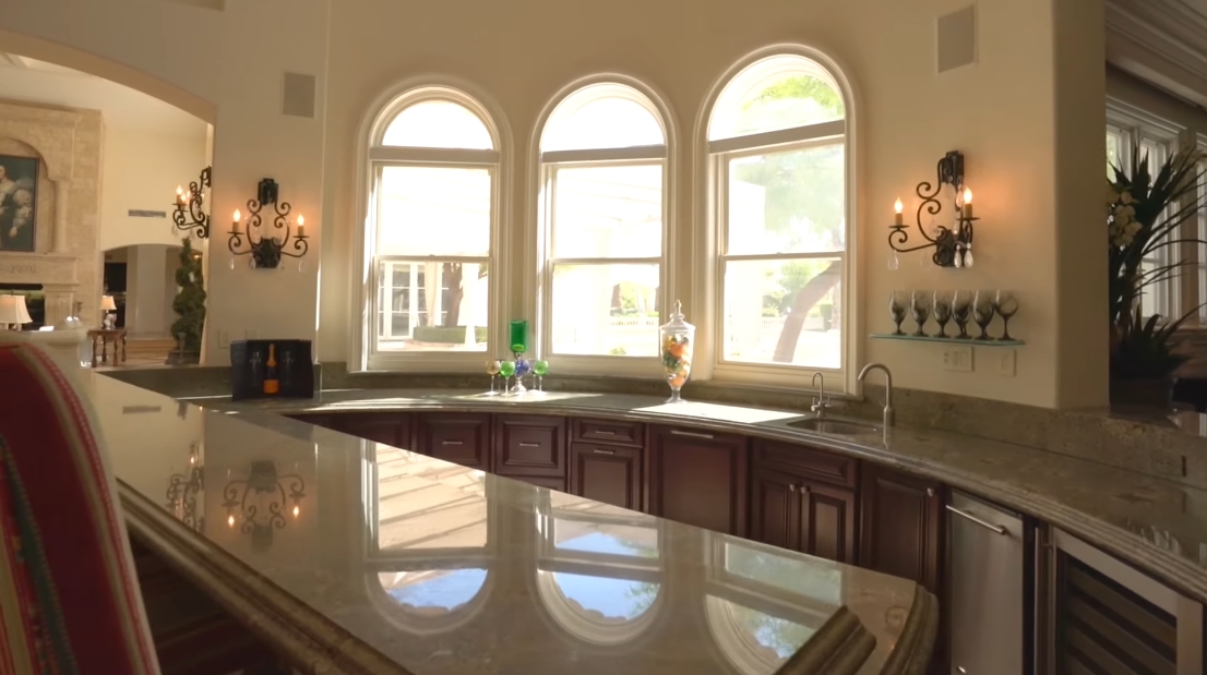 Tour Coachella Valley, CA Luxury Classic Mansion vs. 19 Interior Design Photos