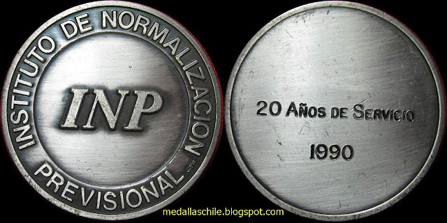 Medalla: Por Años de Servicio INSTITUTO DE NORMAIZACION PREVISIONAL.