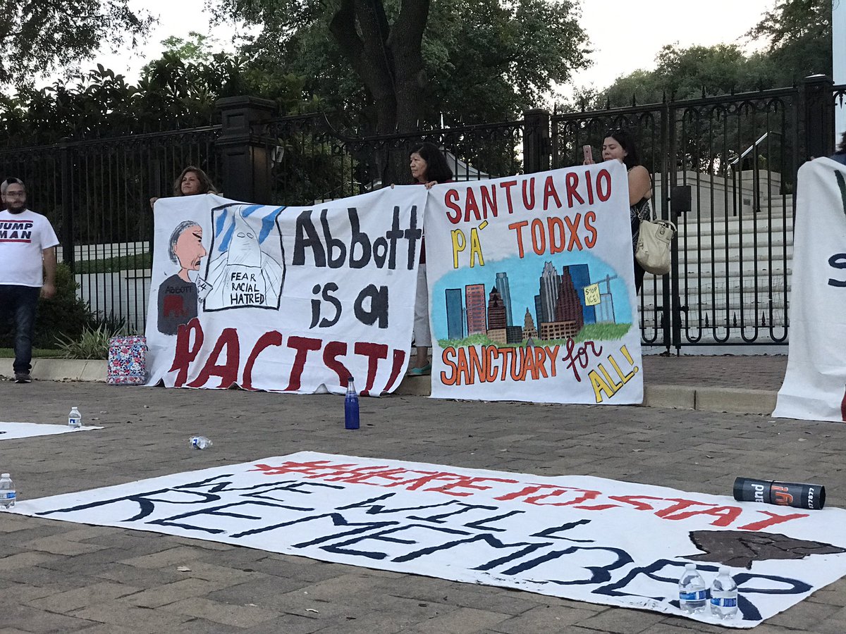 Bamba Política Interponen primera demanda contra ley antiinmigrante de