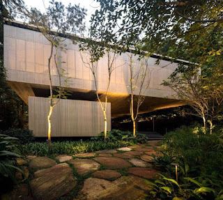 Modern Home Living and Lush Trees Perfect for Each Other in Jungle Home Modern Home Living and Lush Trees Perfect for Each Other in Jungle Home