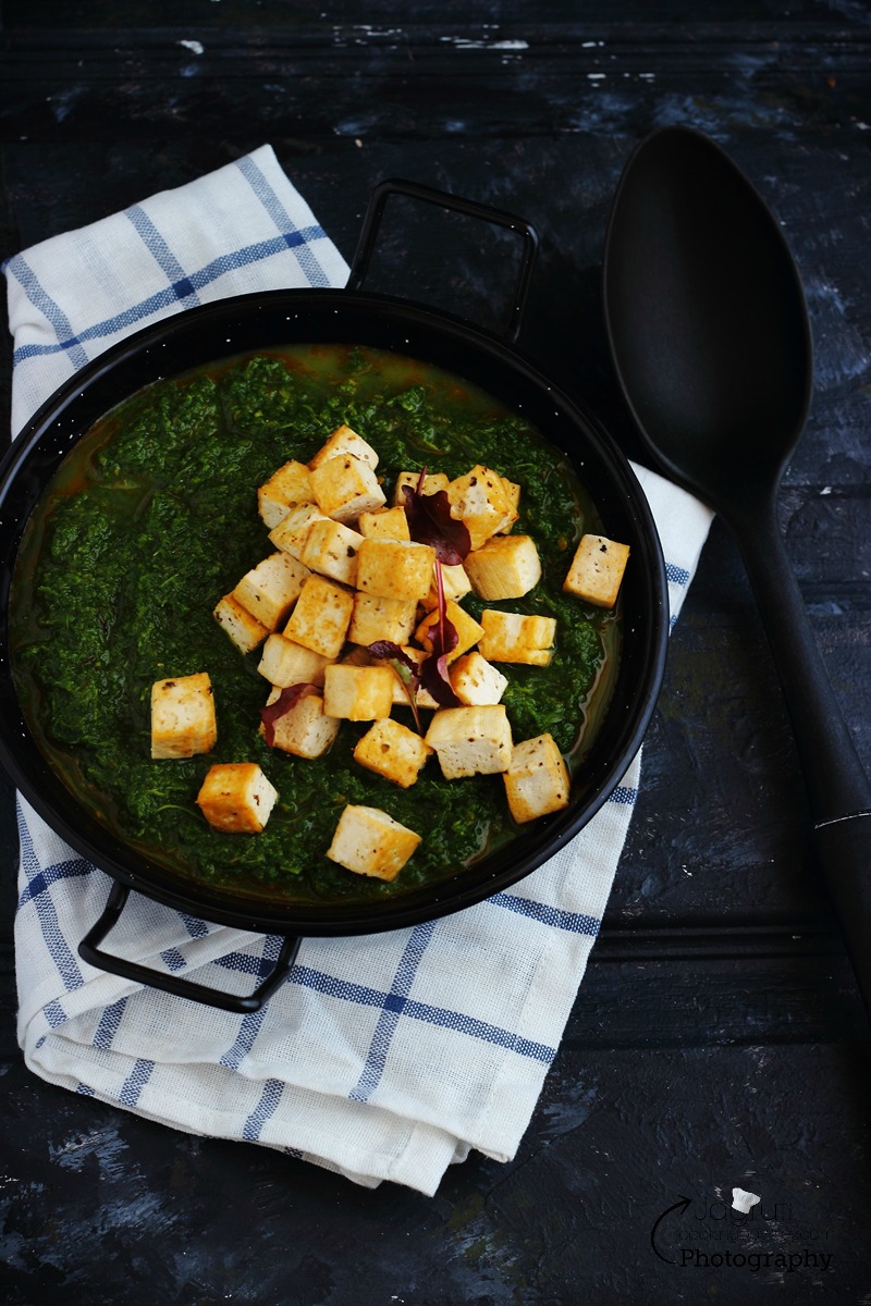 Jagruti's Cooking Odyssey Vegan Kale and Herby tofu curry 