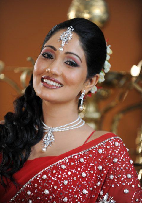 welcome to lanka actress wedding pictures web site !!: Piumi Shanika ...