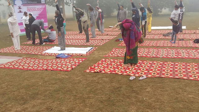 Paras Hospitals, Gurgaon Gurgaon Residents Turn Out in Good Numbers to Attend Yoga Camp Organized