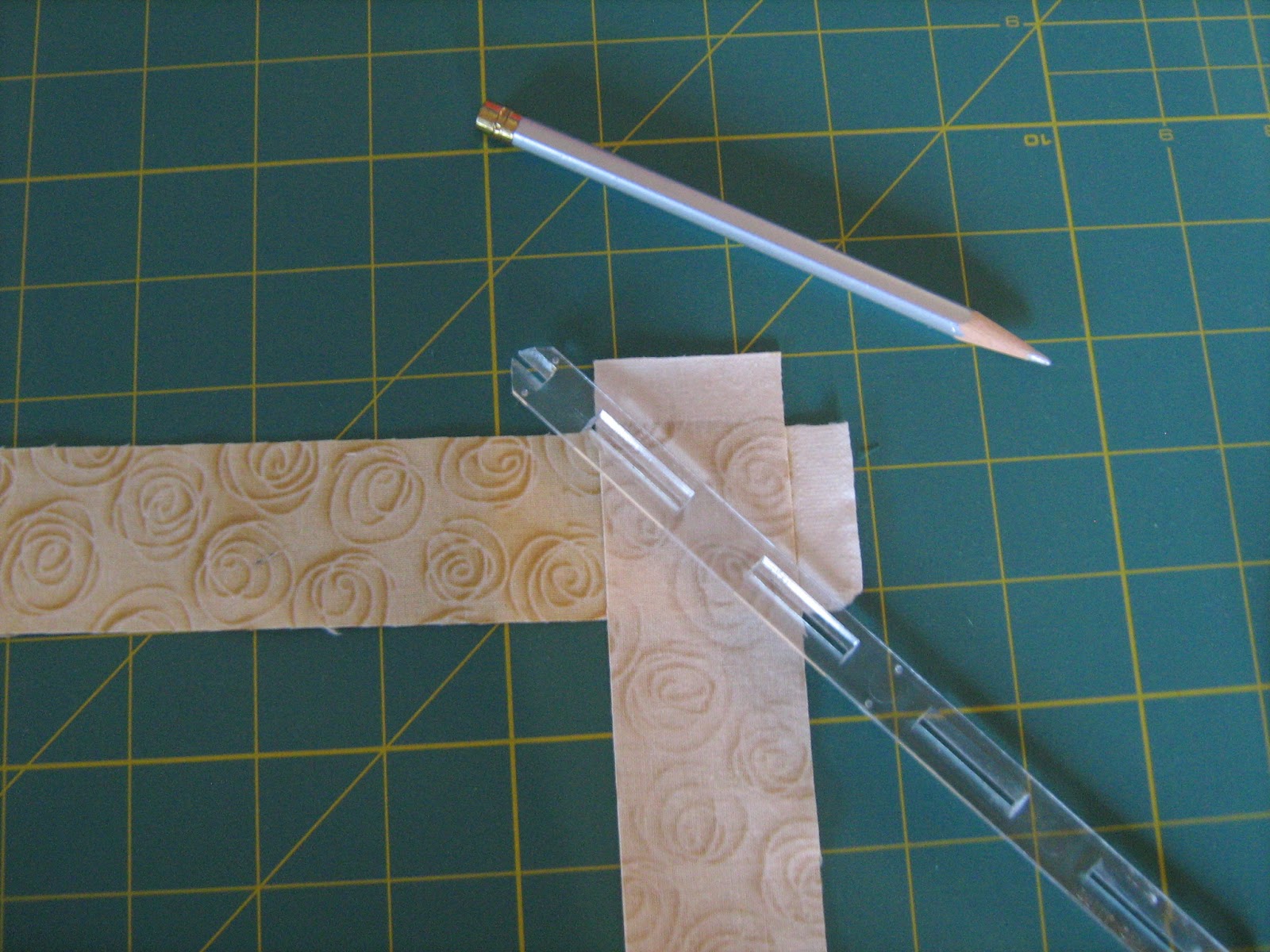 Inch by Inch Quilting: April 2012
